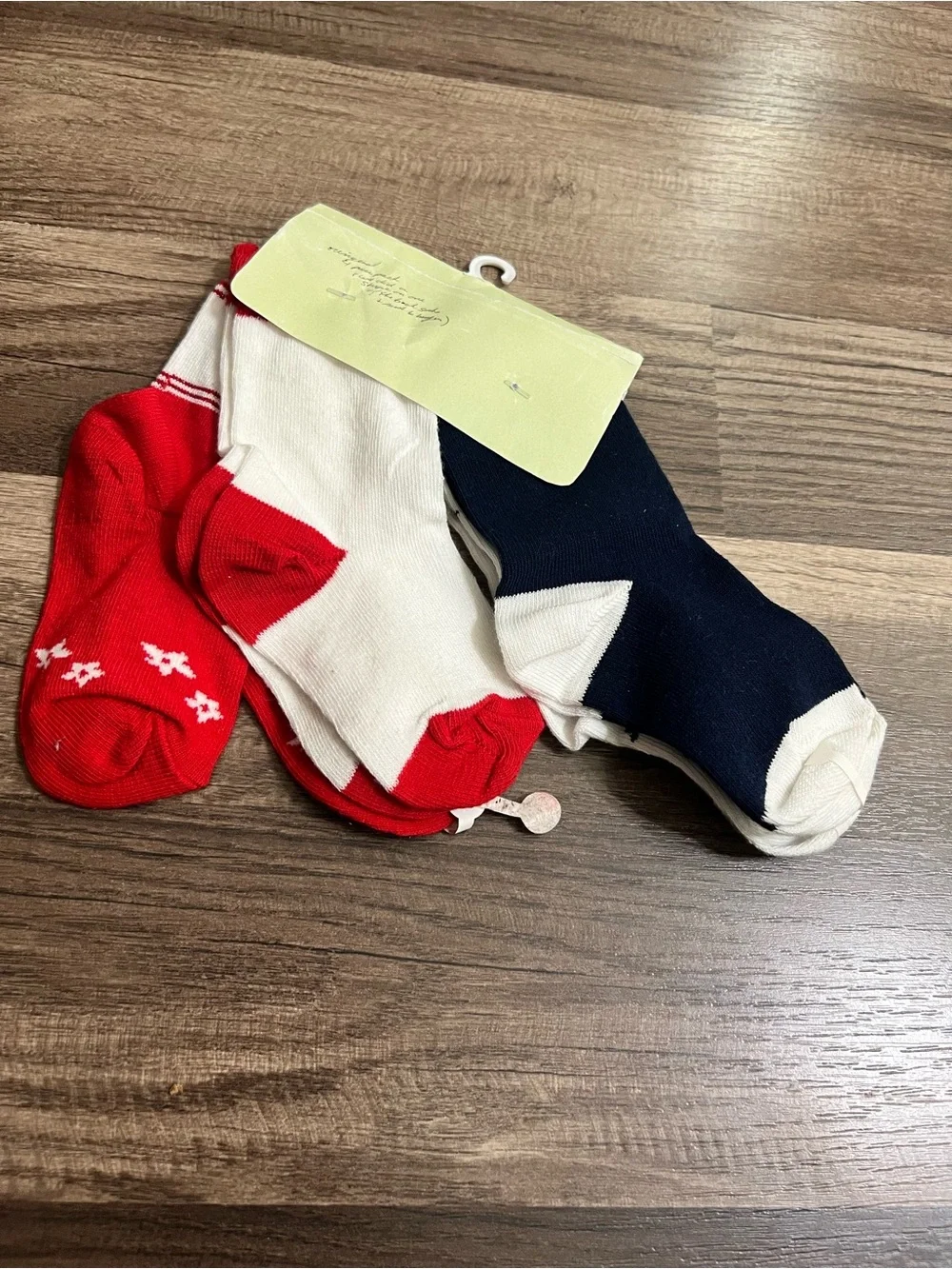 NWOT Circo Toddler 4-Pair Ladybug & Red Crew Socks